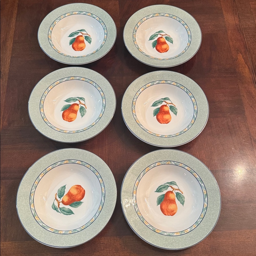 Victoria & Beale L'Amour 9040 Pear Fine Porcelain Soup Bowls Dinnerware